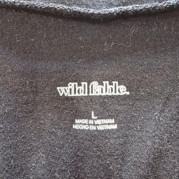Wild Fable Black Cropped V Neck Tee shirt Sz Large L - Picture 2 of 7